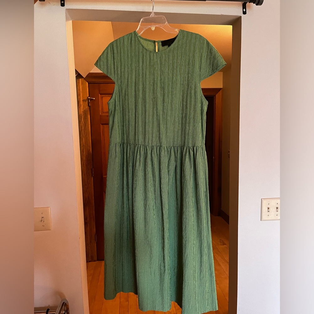 No. 6 dress